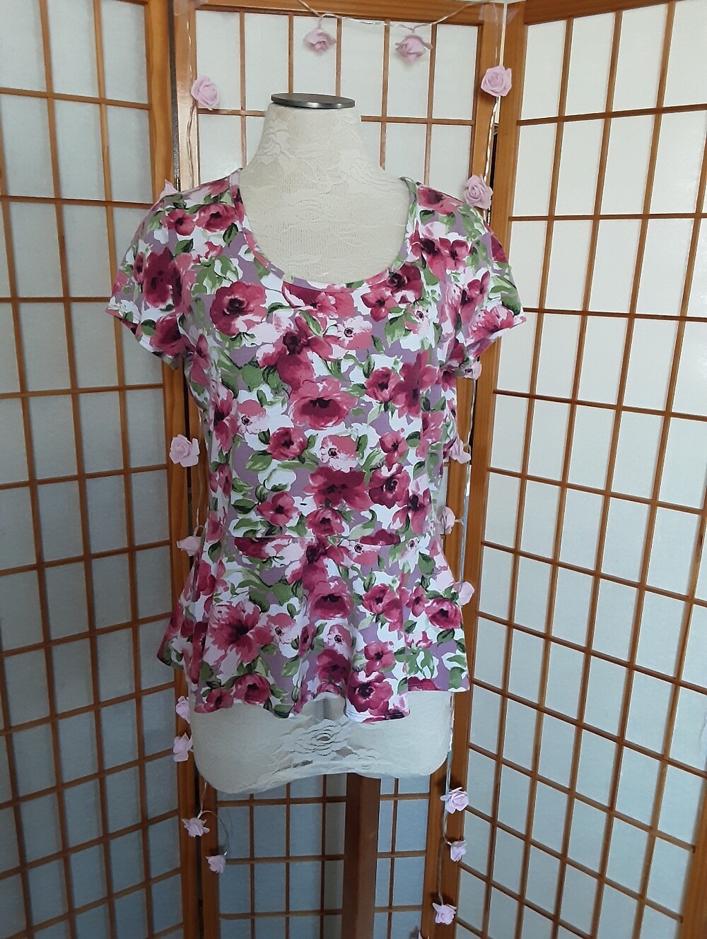 "Mix & Co." Peplum Top